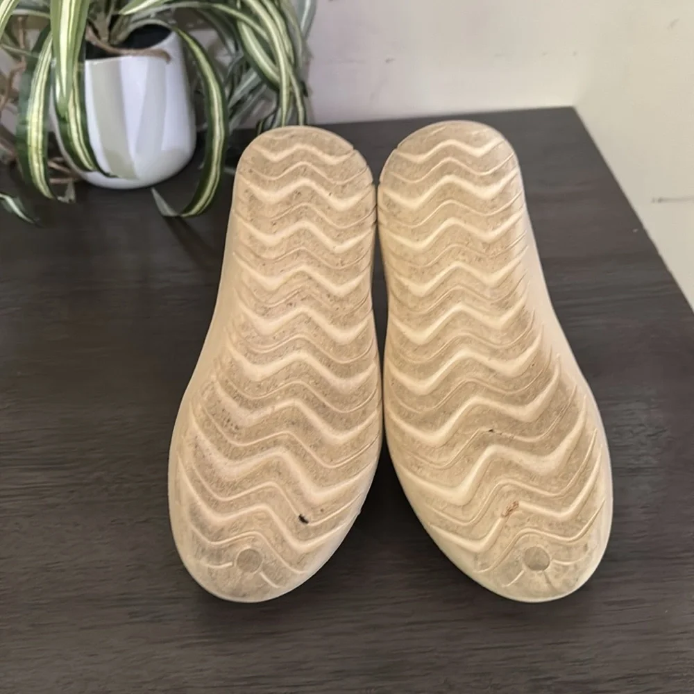 Adidas Adicane Clog Sand Beige Slides /Sandals Men Size 8